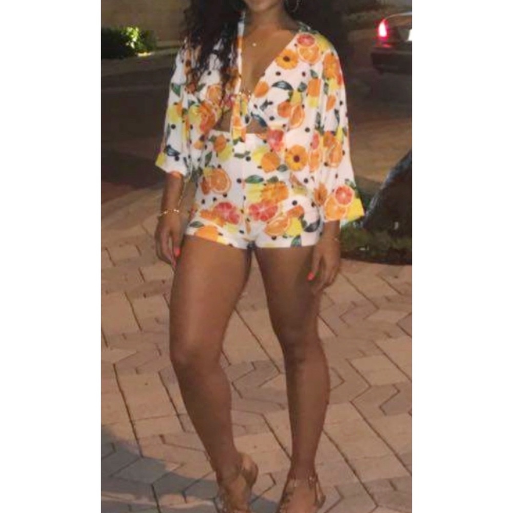 Pretty little thing -Cute tropical romper